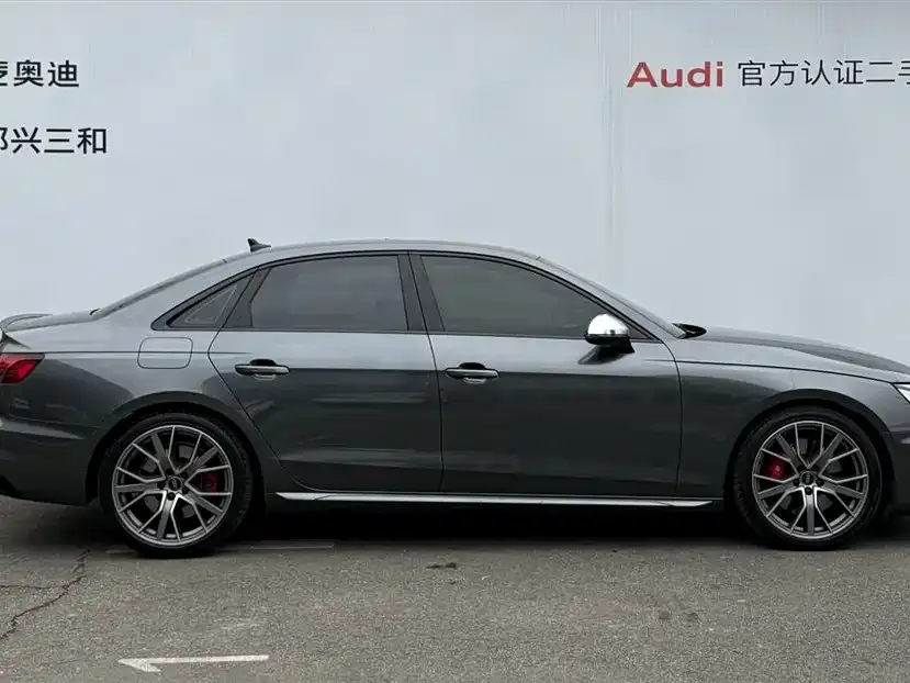 Audi S4 2024 из CN, фото 3