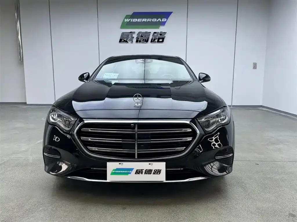 Mercedes-Benz E-Class 2024 из CN, фото 2
