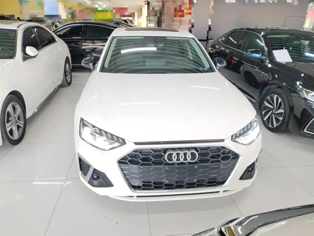 Audi A4L 2021 из CN, фото 3
