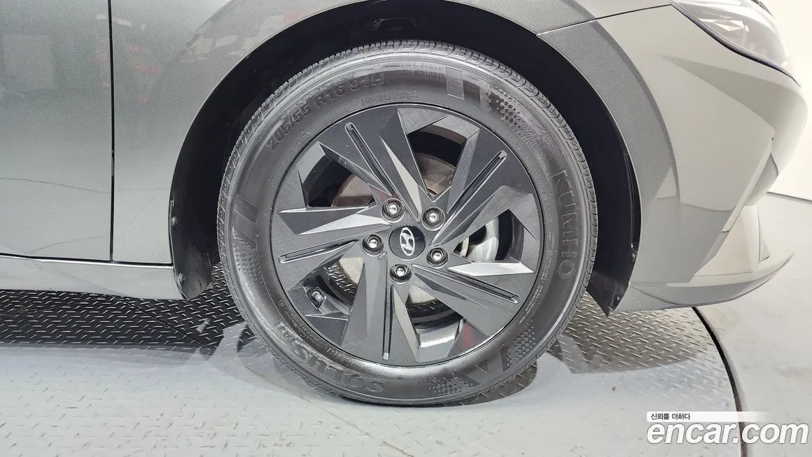 Hyundai AVANTE 2021 из KR, фото 5
