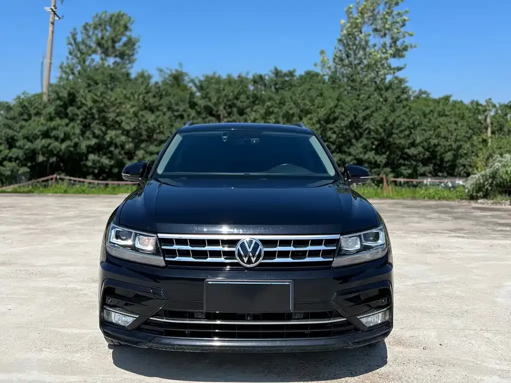 Volkswagen Tiguan L 2021 из CN, фото 2