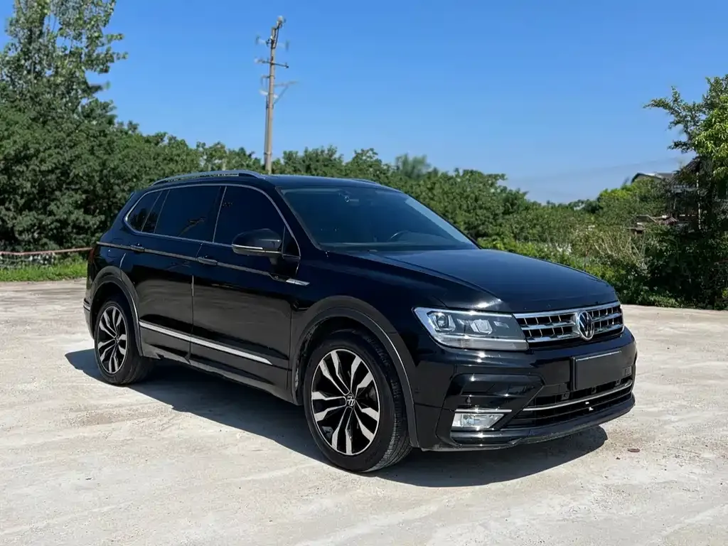 Volkswagen Tiguan L 2021 из CN, фото 3