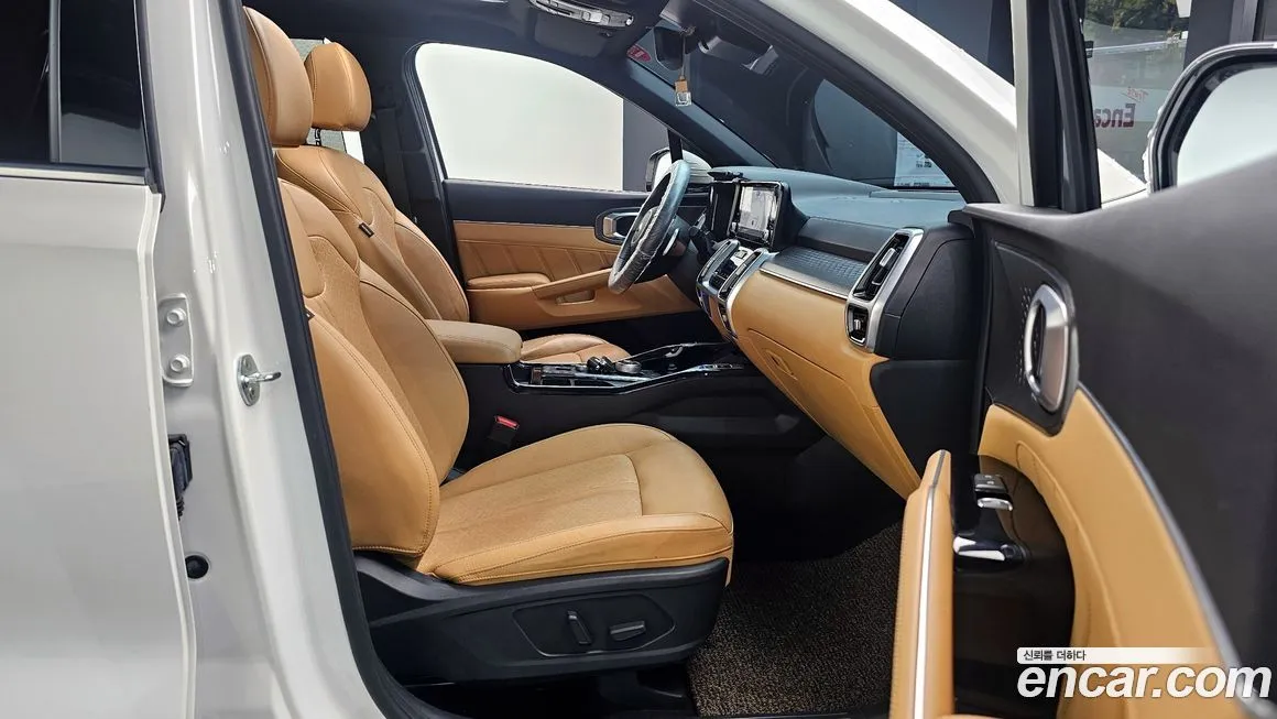 Kia Sorento — фото 10