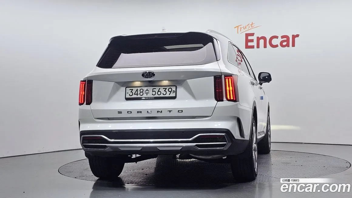Kia Sorento — фото 4