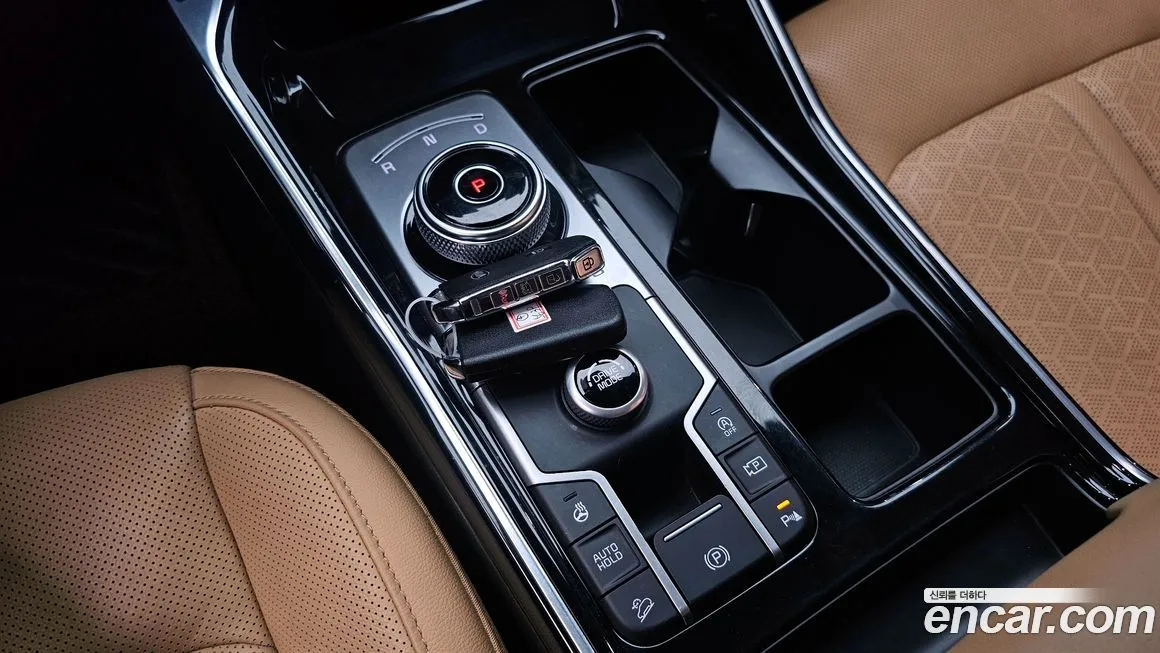 Kia Sorento — фото 9