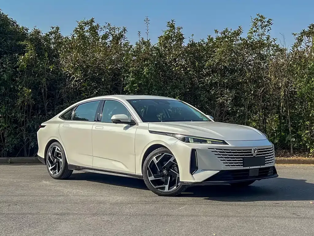 Changan Yida 2023 из CN, фото 3
