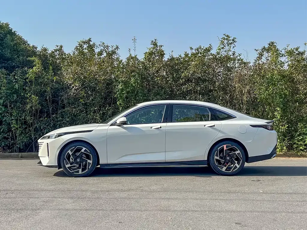 Changan Yida 2023 из CN, фото 6