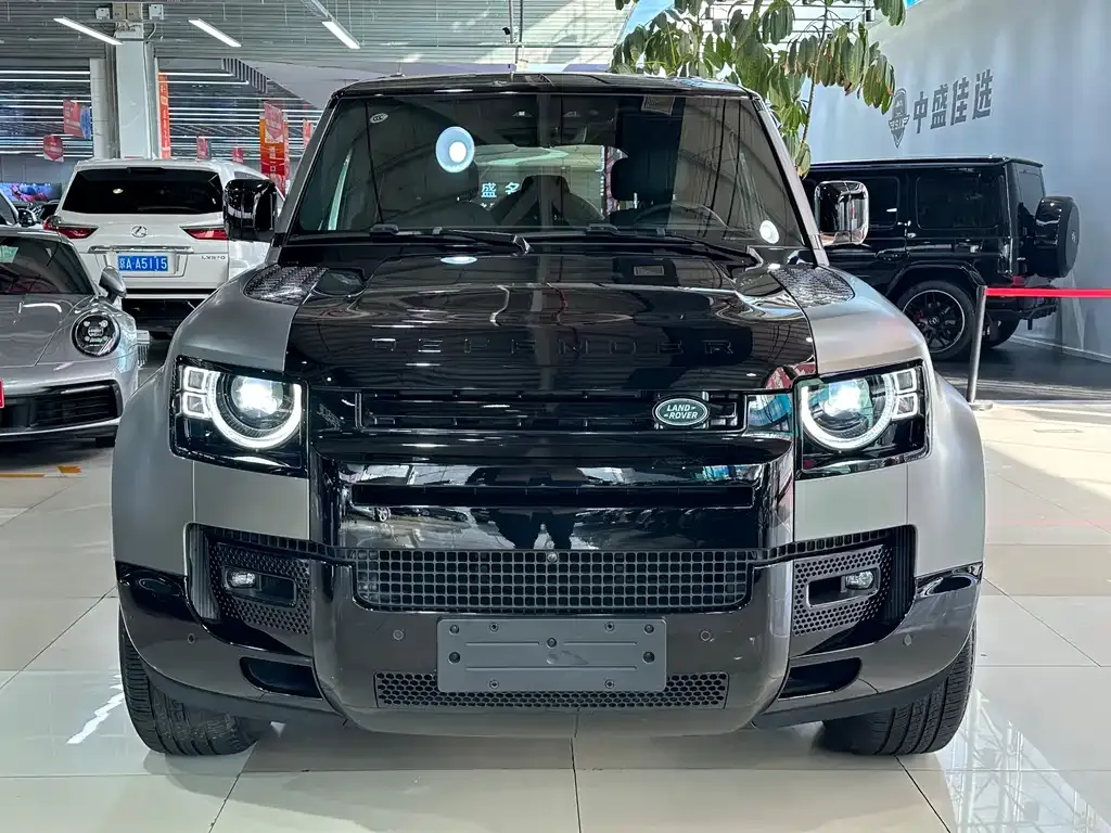 Land Rover Defender — фото 2