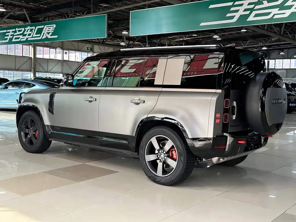 Land Rover Defender — фото 4