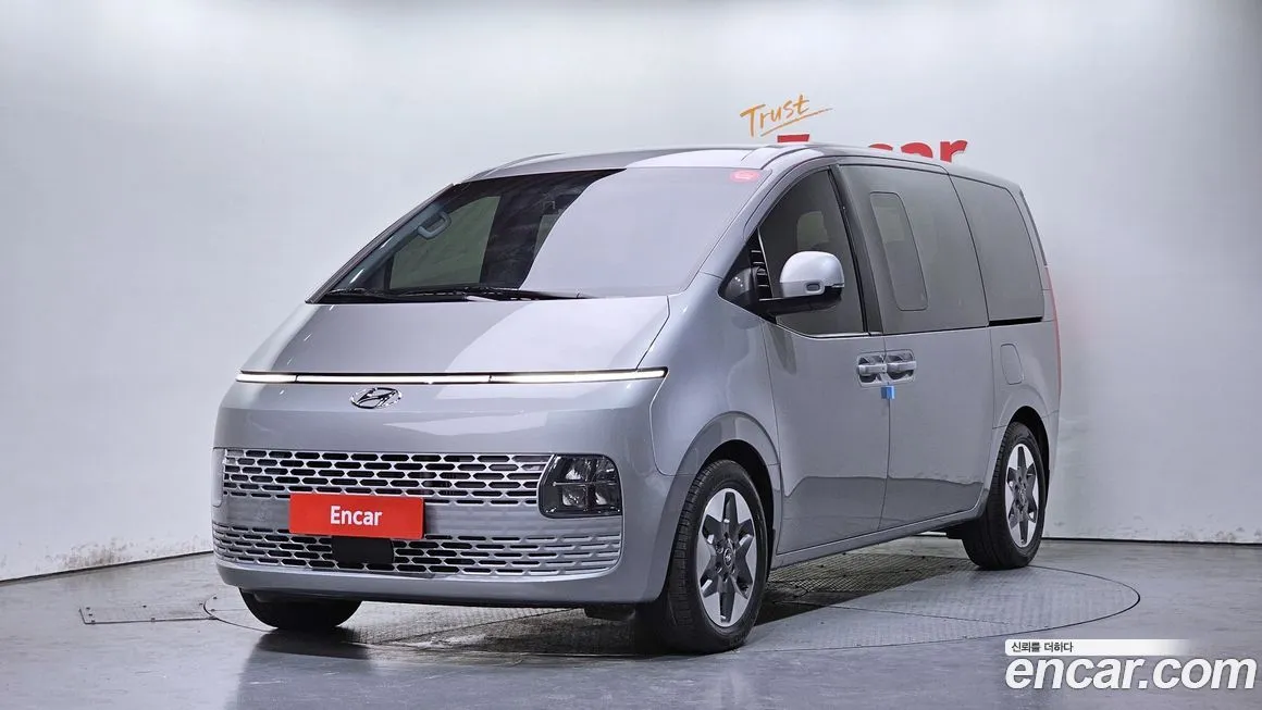 Hyundai Staria 2023 из KR, фото 1