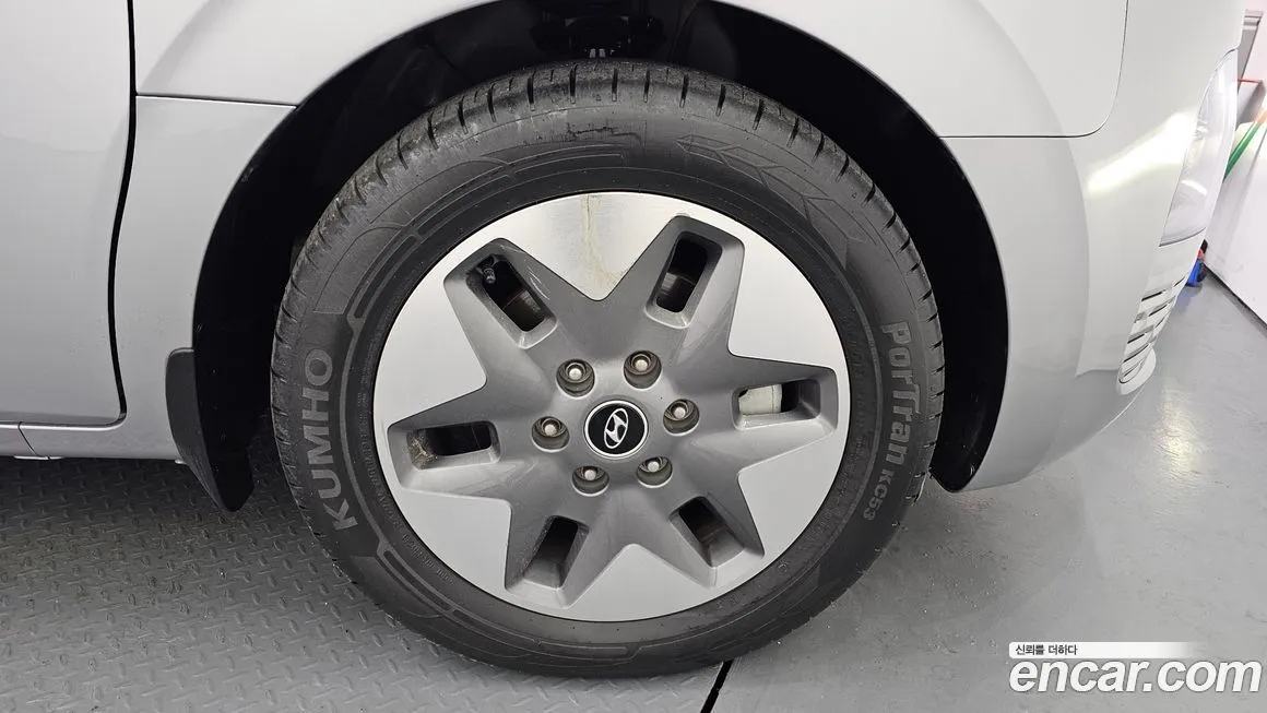 Hyundai Staria 2023 из KR, фото 5