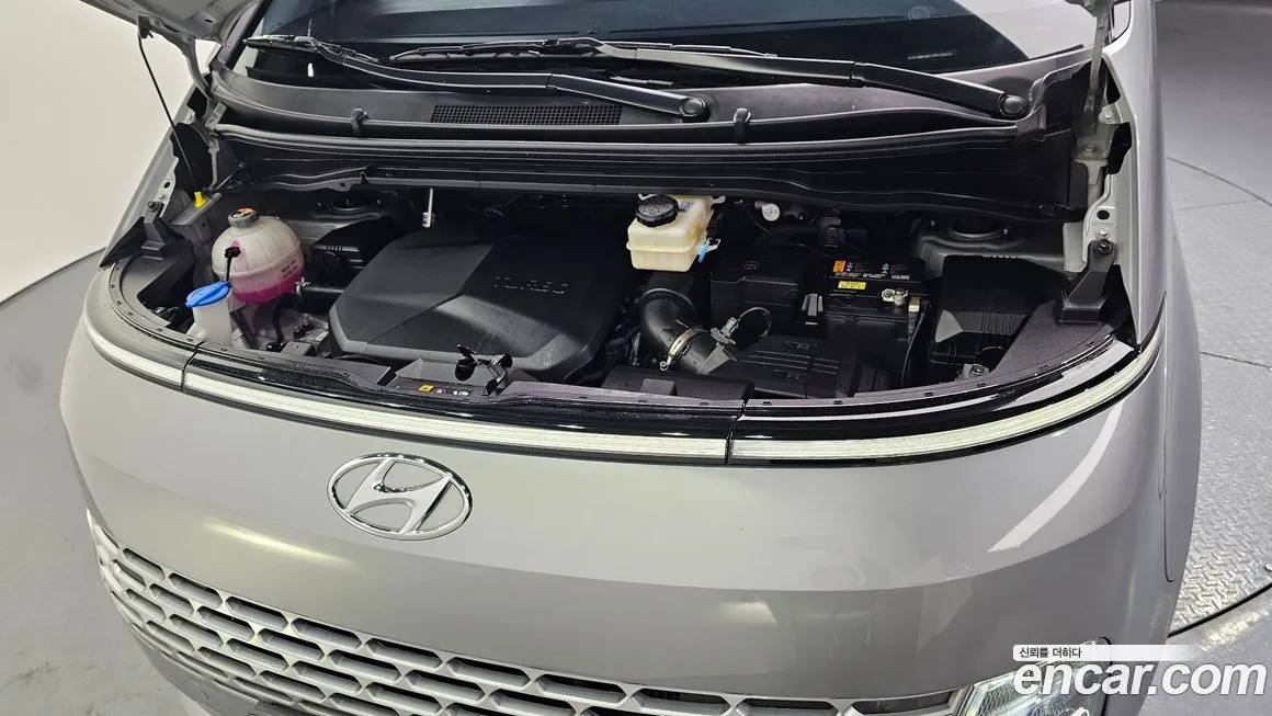 Hyundai Staria 2023 из KR, фото 6