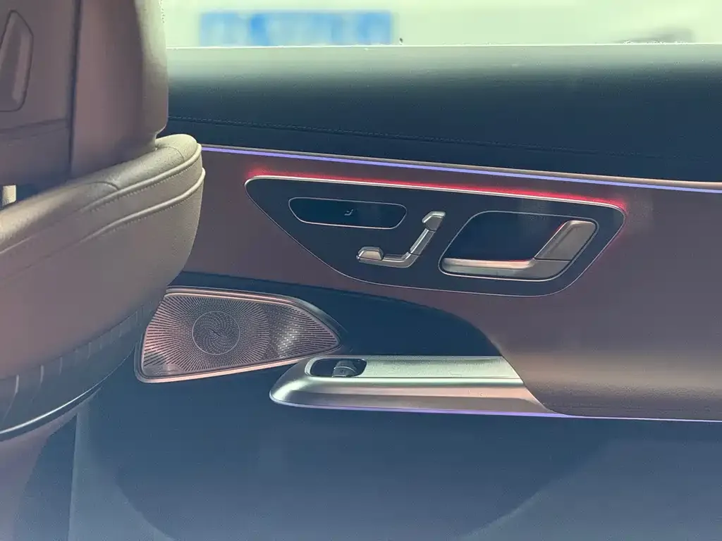 Mercedes-Benz E-Class 2025 из CN, фото 10