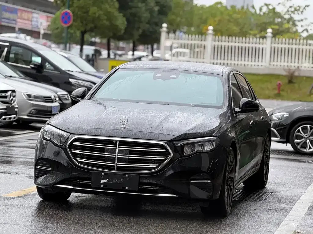 Mercedes-Benz E-Class 2025 из CN, фото 2