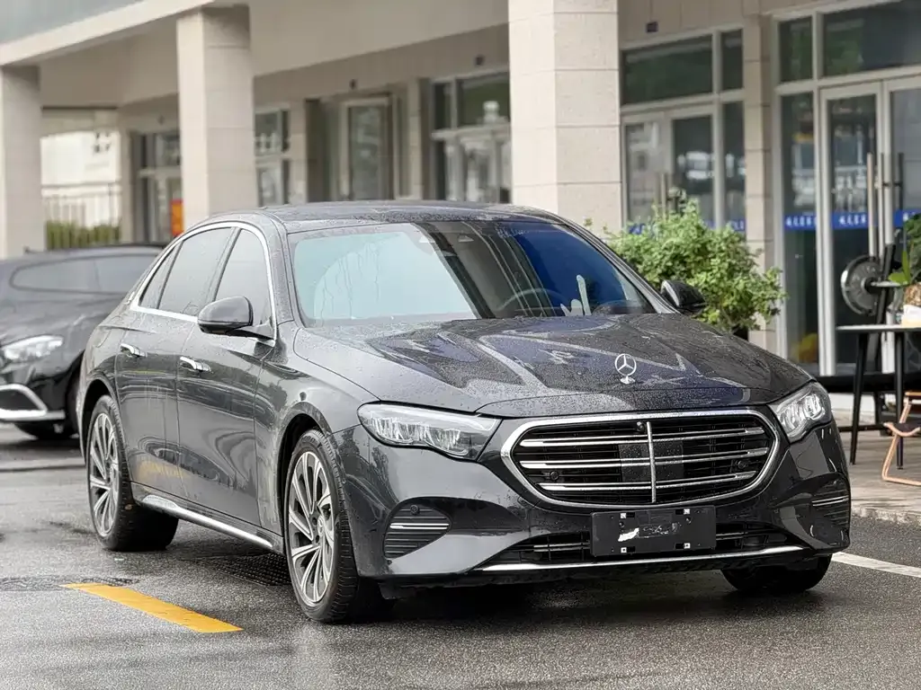 Mercedes-Benz E-Class 2025 из CN, фото 5