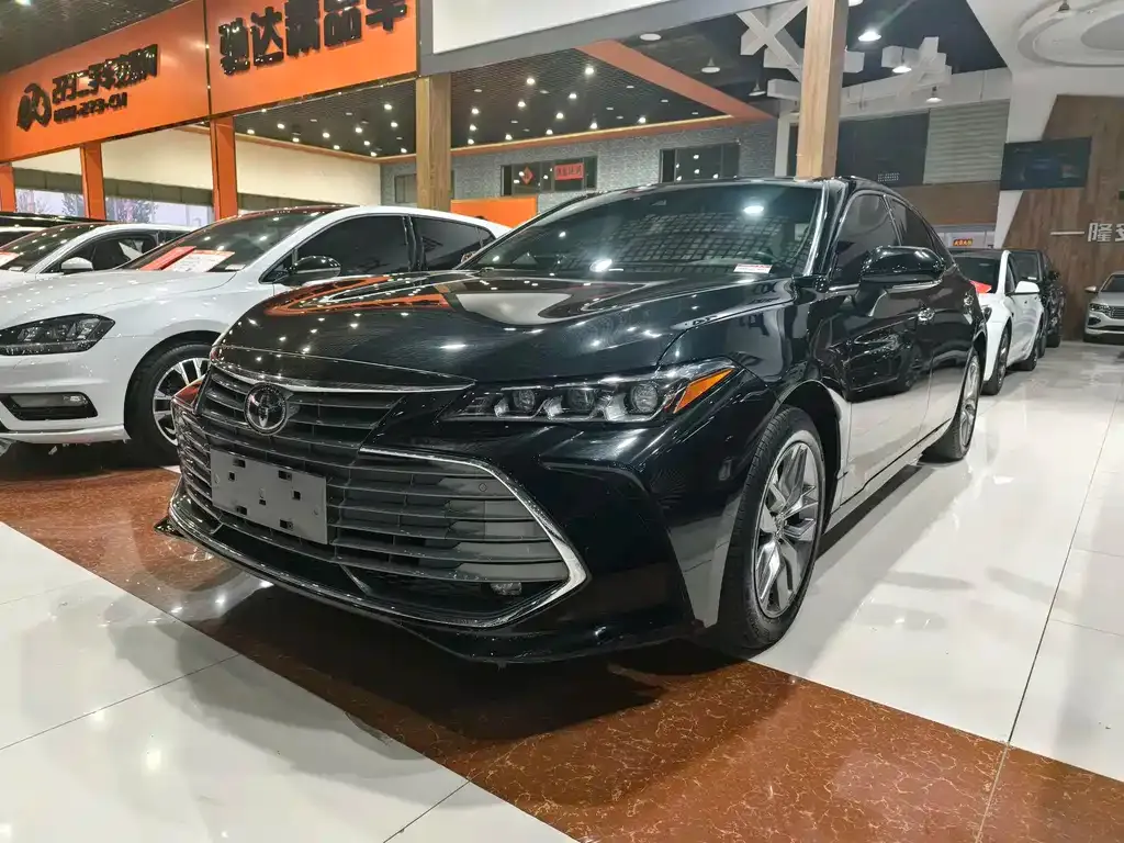 Toyota Avalon 2022 из CN, фото 1