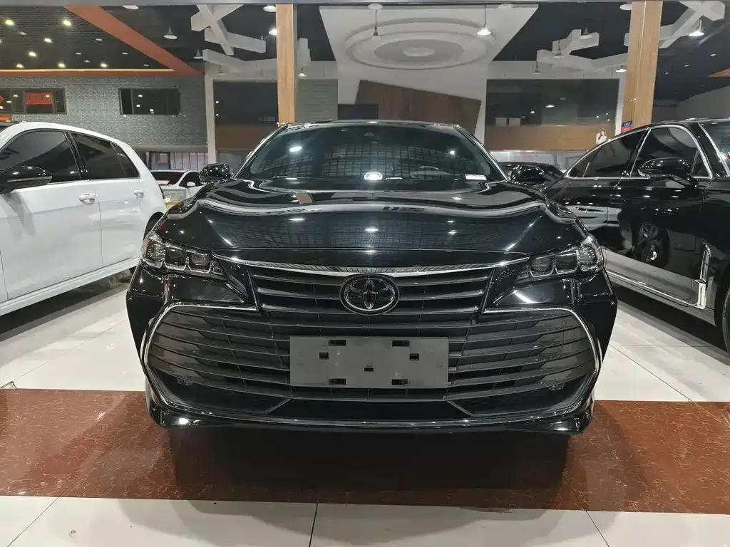 Toyota Avalon 2022 из CN, фото 2