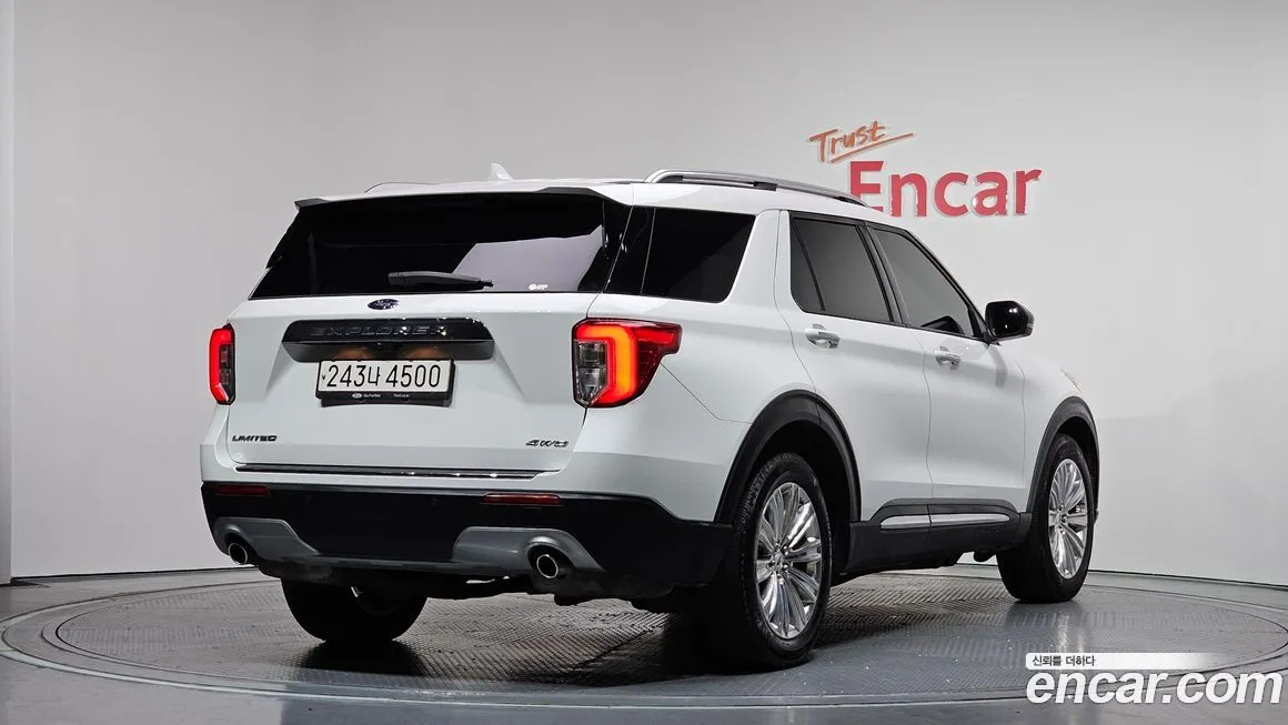Ford Explorer 2022 из KR, фото 2