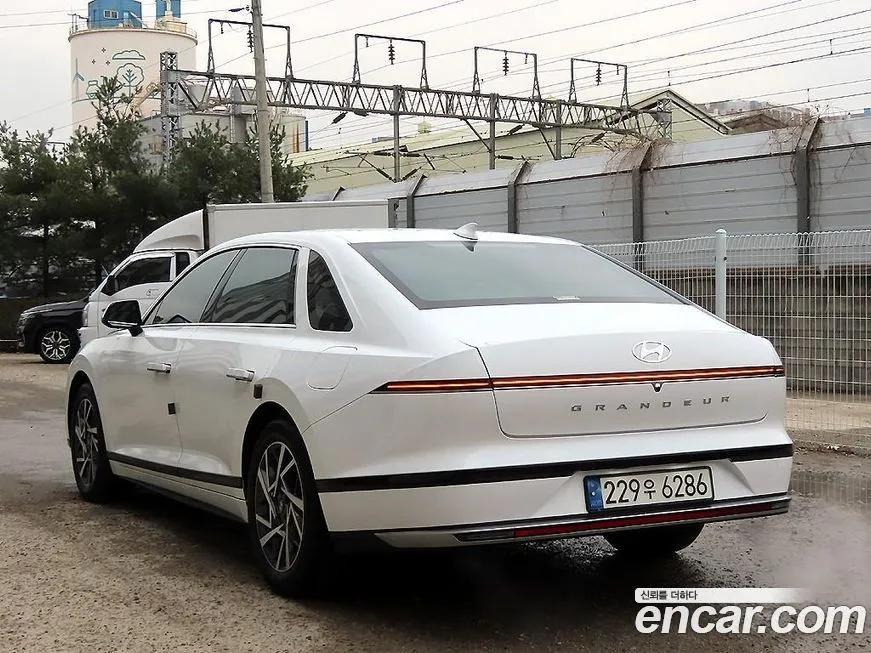Hyundai Grandeur 2024 из KR, фото 3