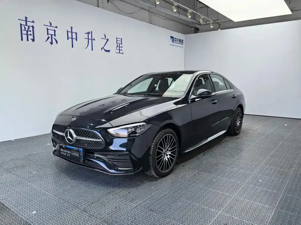 Mercedes-Benz C-Class — фото 1