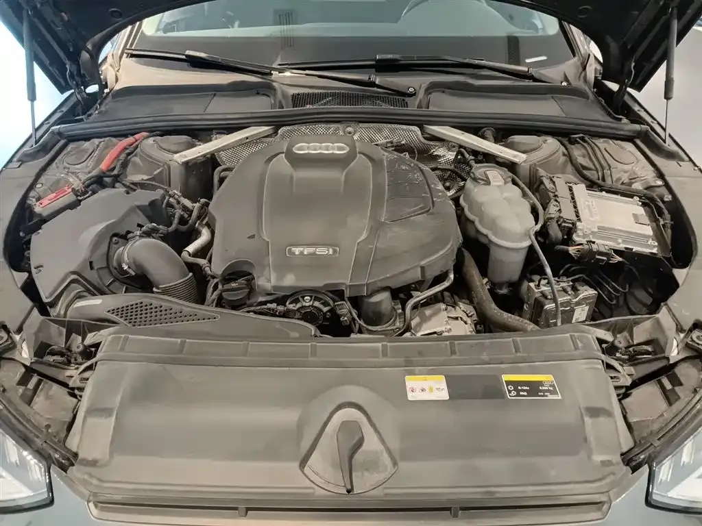 Audi A4L 2022 из CN, фото 8