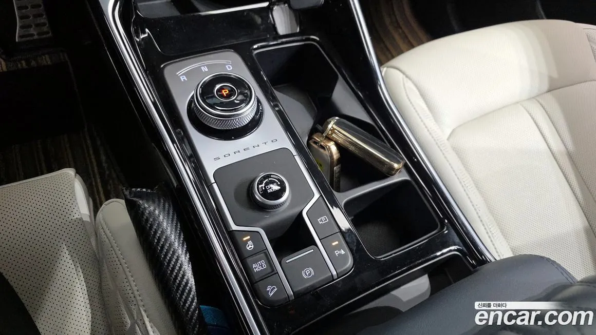 Kia Sorento — фото 9