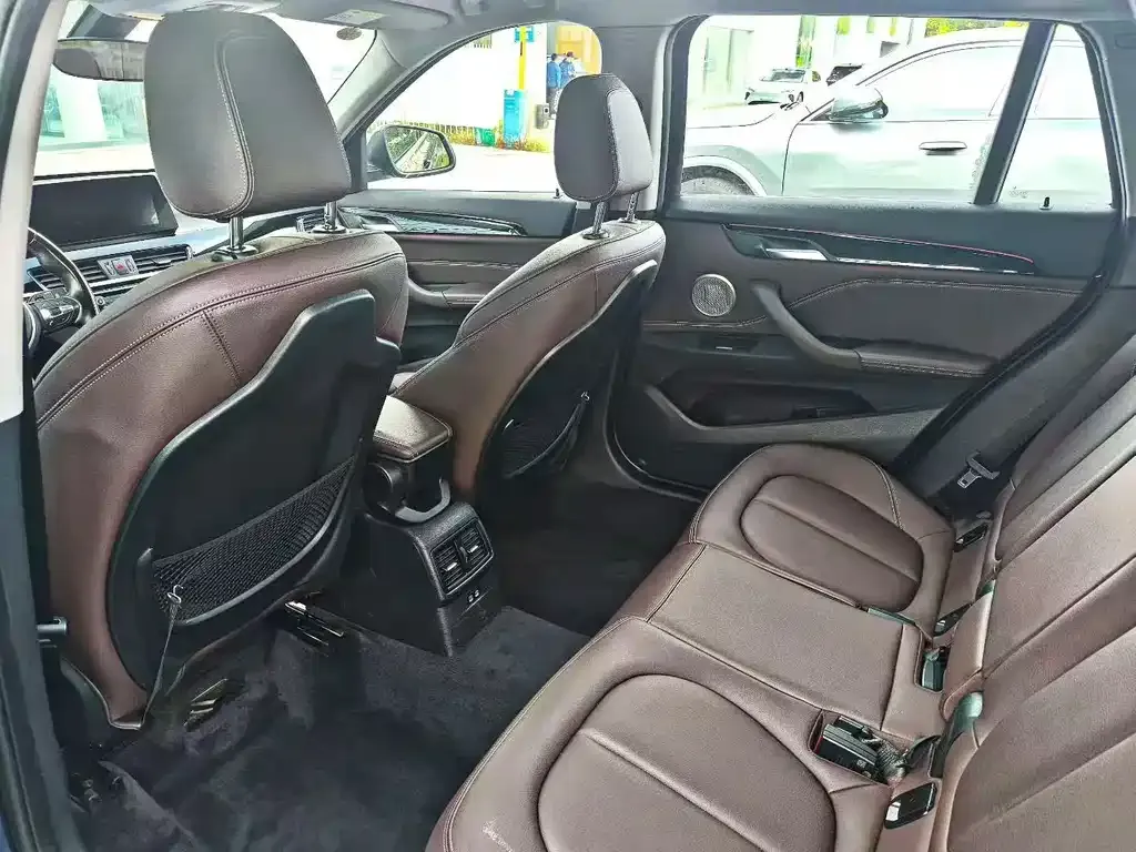 BMW X1 2022 из CN, фото 8