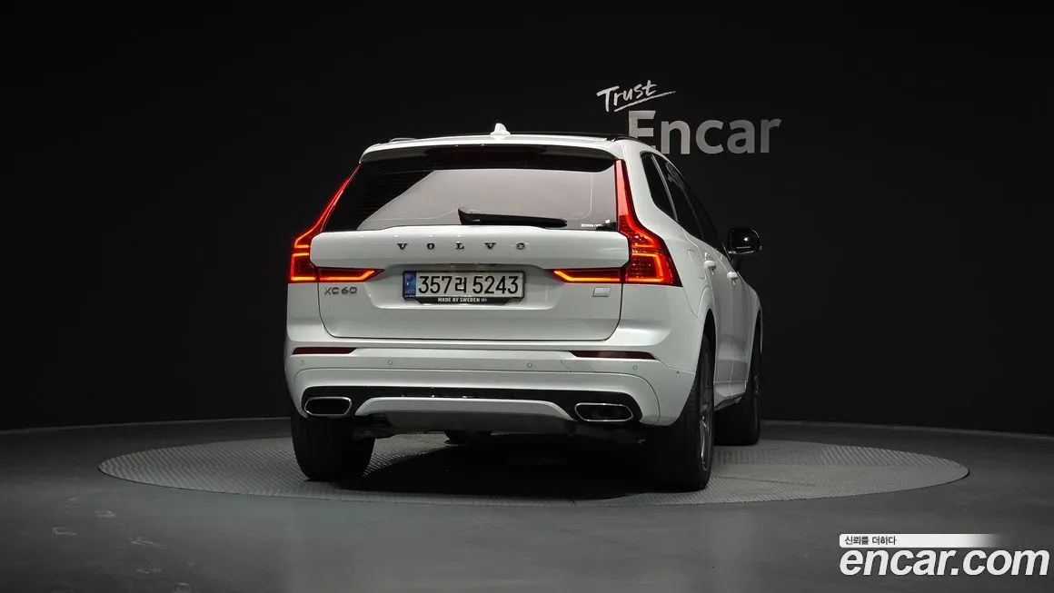Volvo XC60 — фото 4