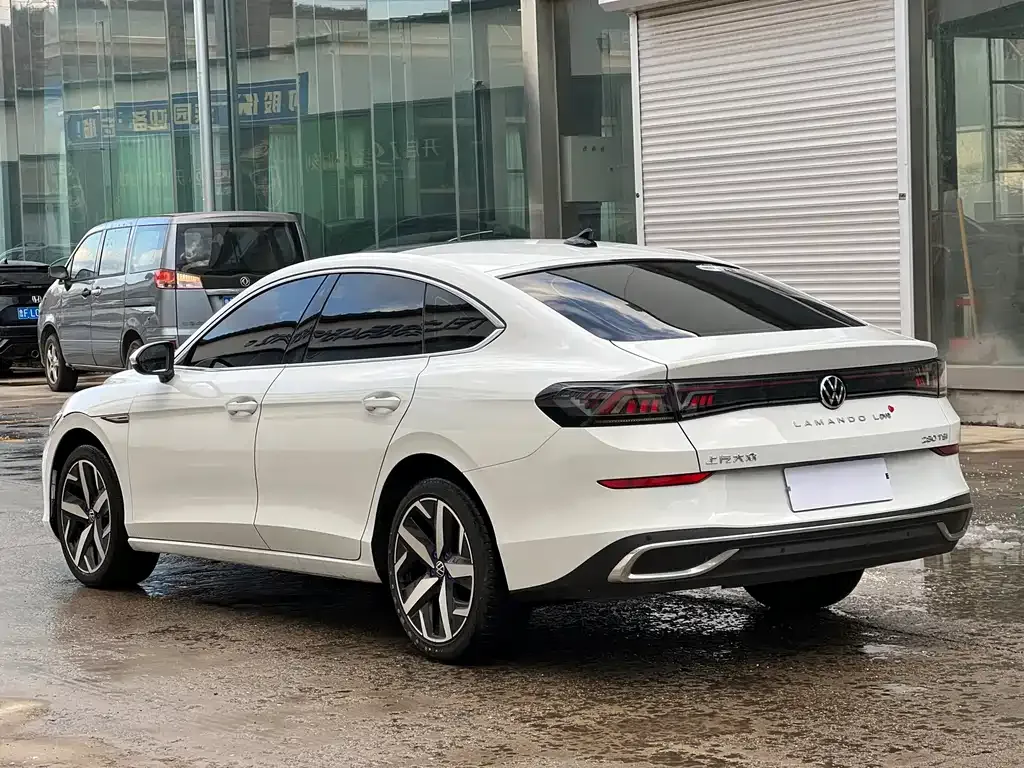 Volkswagen Lamando 2024 из CN, фото 6
