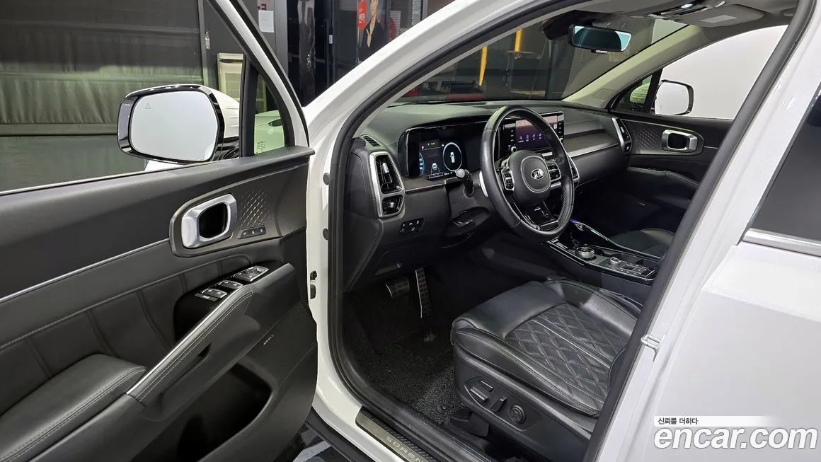 Kia Sorento — фото 10