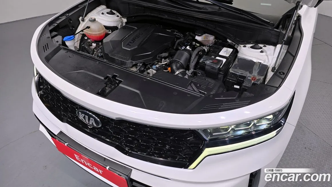 Kia Sorento — фото 6