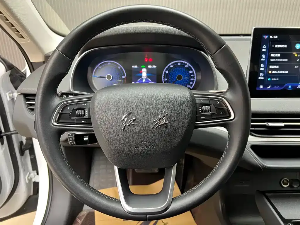 Hongqi E-QM5 2024 из CN, фото 3