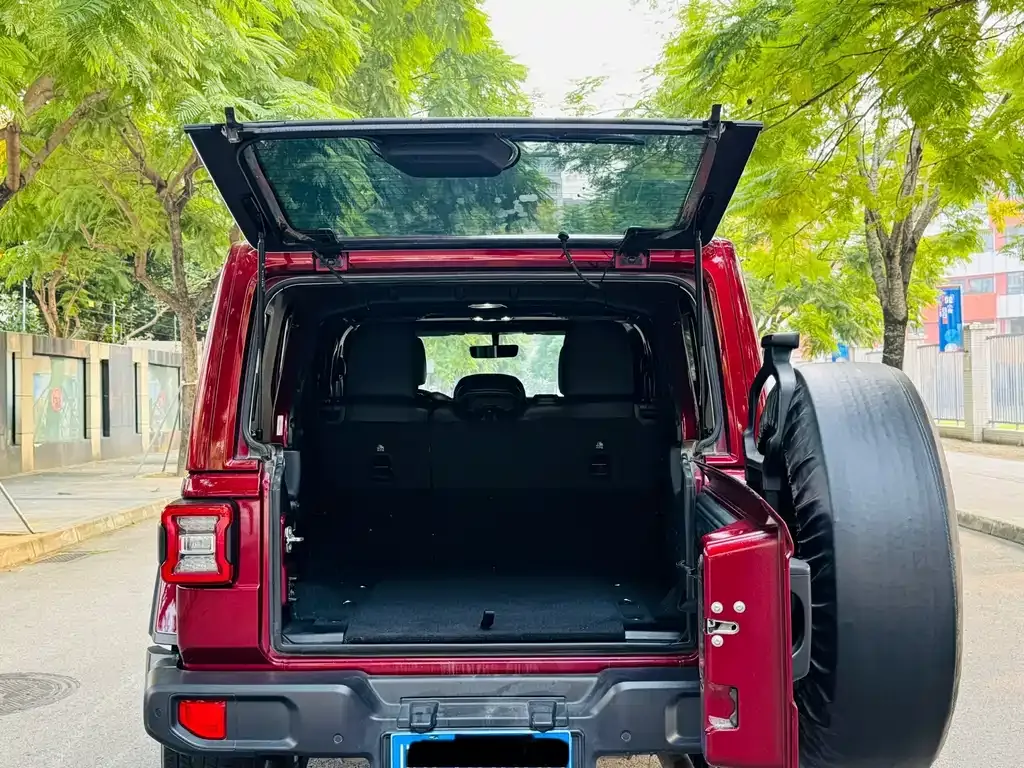Jeep Wrangler 2022 из CN, фото 8