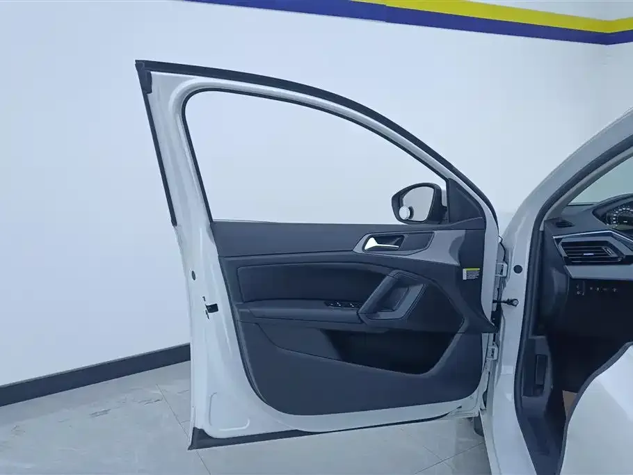 Peugeot 408 2023 из CN, фото 7