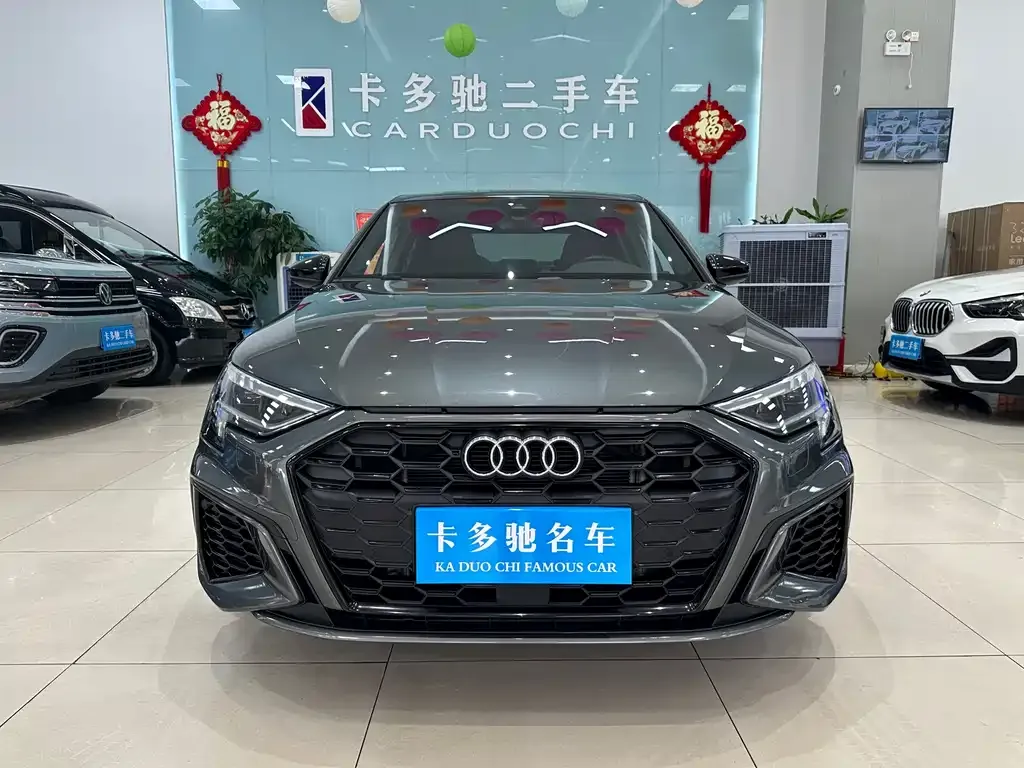 Audi A3 2023 из CN, фото 3