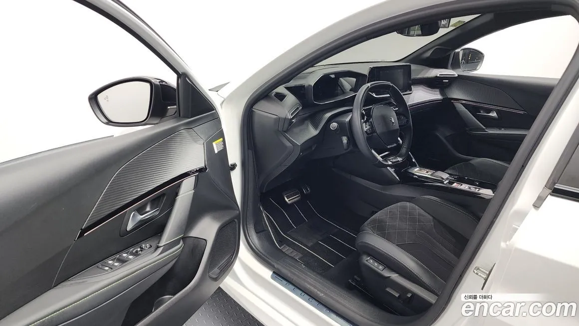 Peugeot 208 2023 из KR, фото 10