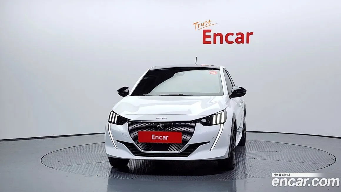 Peugeot 208 2023 из KR, фото 3