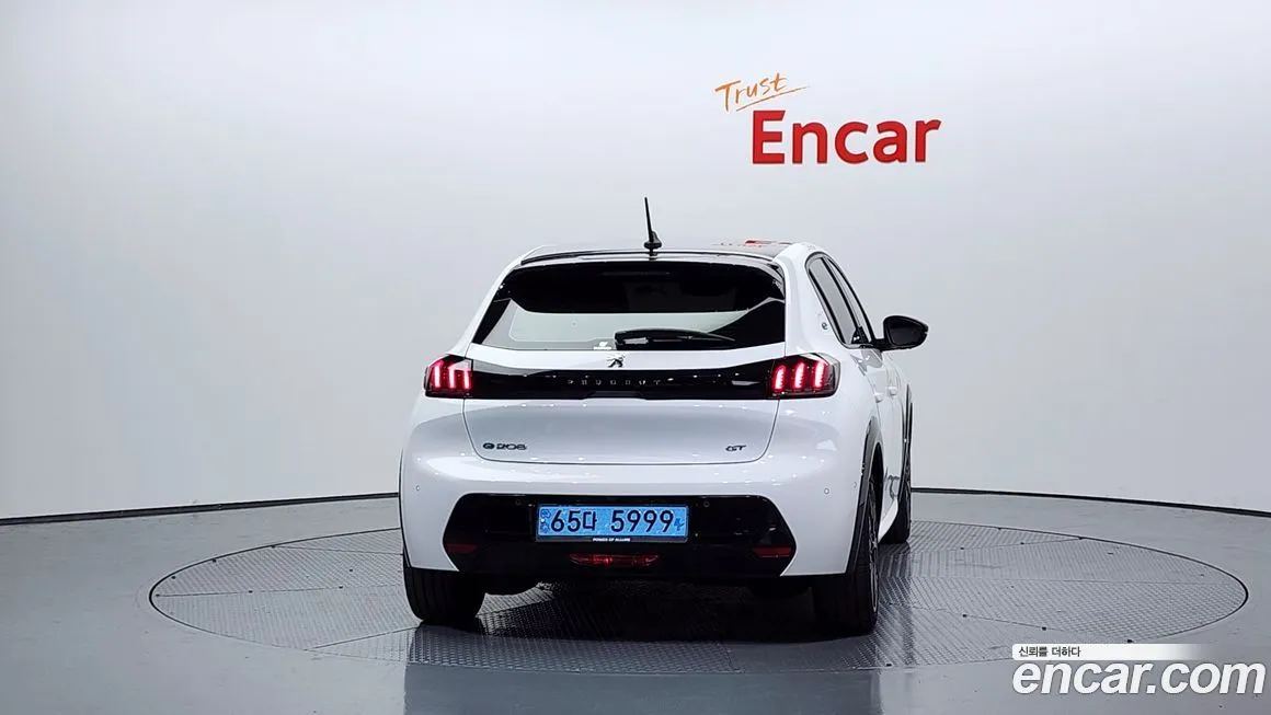 Peugeot 208 2023 из KR, фото 4