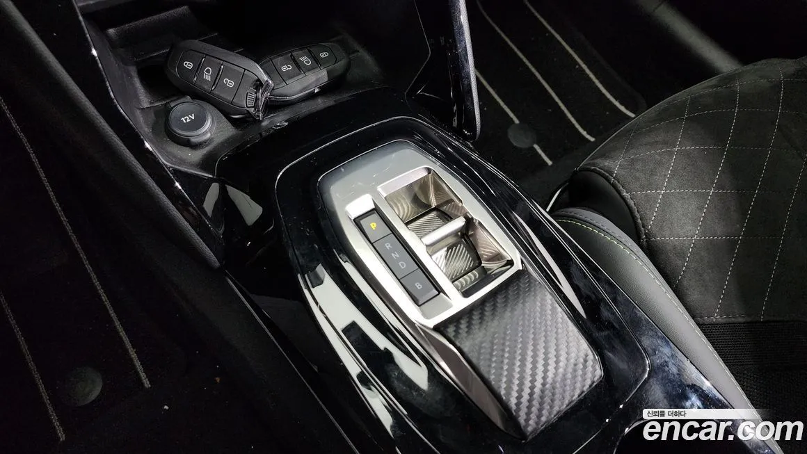 Peugeot 208 2023 из KR, фото 9