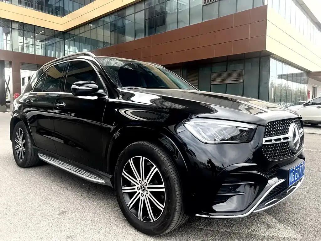 Mercedes-Benz GLE — фото 1