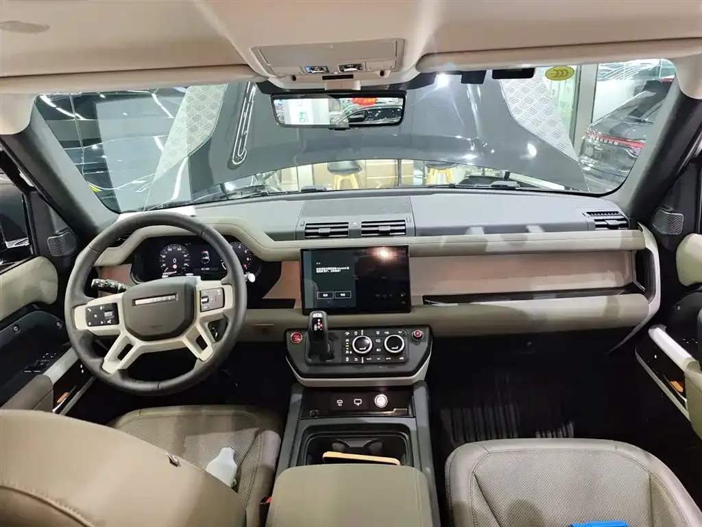 Land Rover Defender — фото 10
