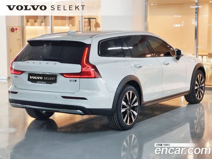 Volvo V60 — фото 2