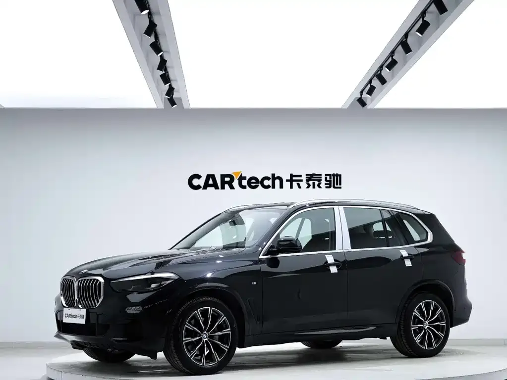 BMW X5 (Import) — фото 1