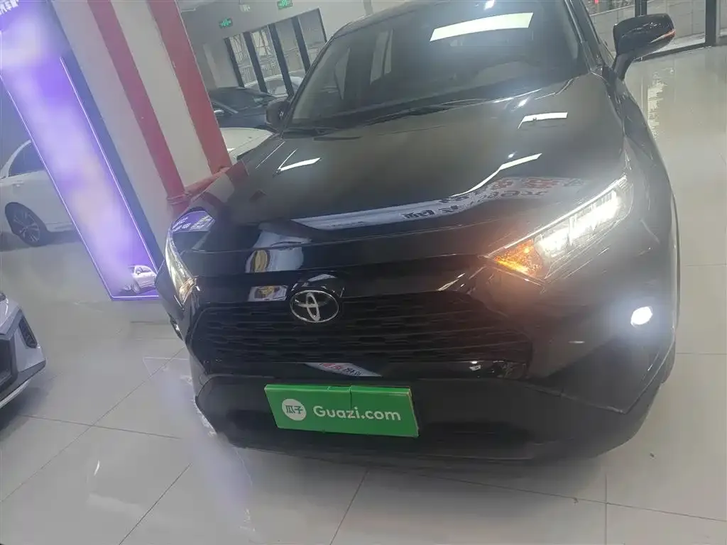 Toyota RAV4 2024 из CN, фото 3