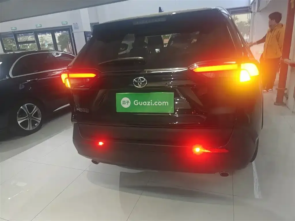Toyota RAV4 2024 из CN, фото 6