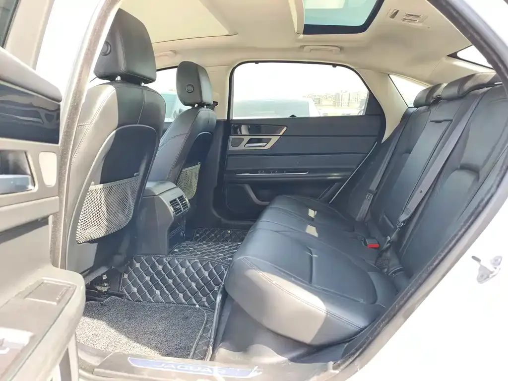 Jaguar XFL 2023 из CN, фото 7
