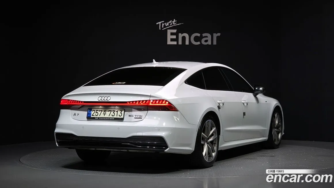Audi A7 — фото 2