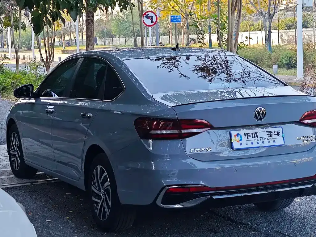 Volkswagen Lavida 2023 из CN, фото 7