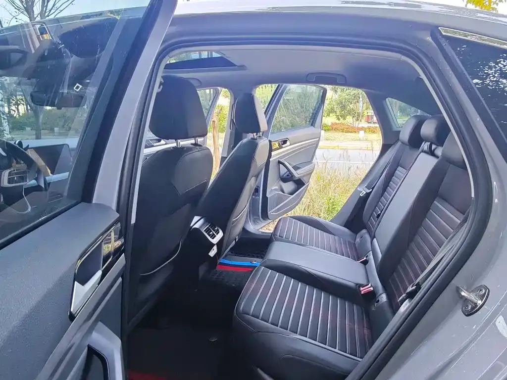 Volkswagen Lavida 2023 из CN, фото 9