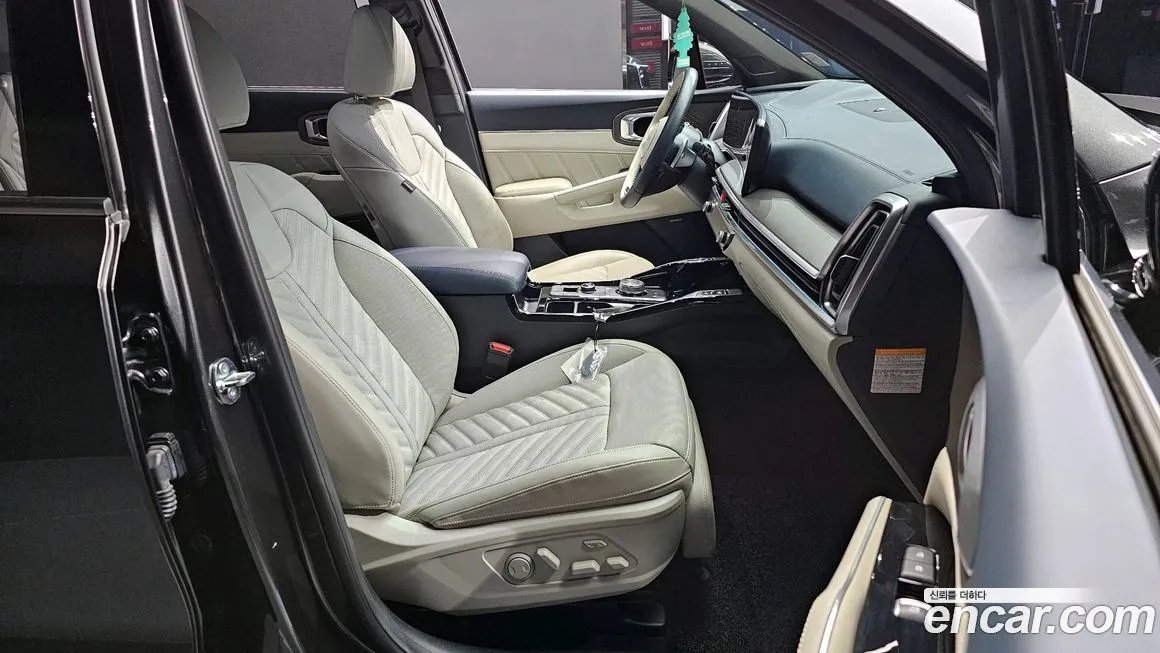 Kia Sorento — фото 10